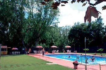 Κάμπινγκ Camping Llucanes *