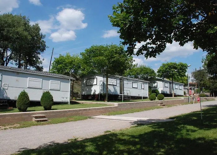 营地 Camping Llucanes *